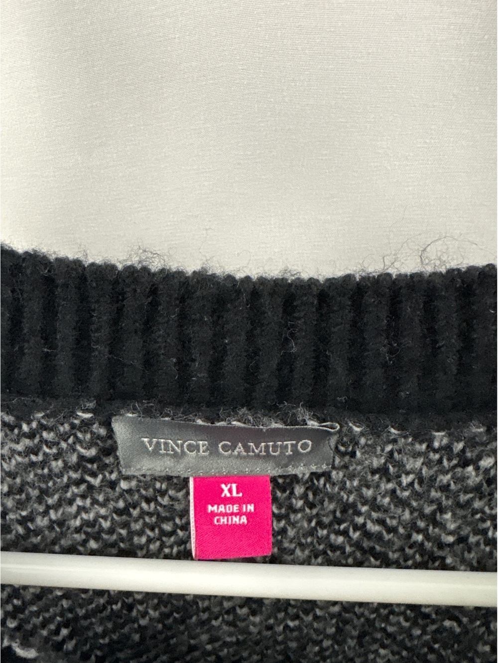 Vince Camuto Black White Ghost Womans Size XL Halloween Sweater - Picture 2 of 6